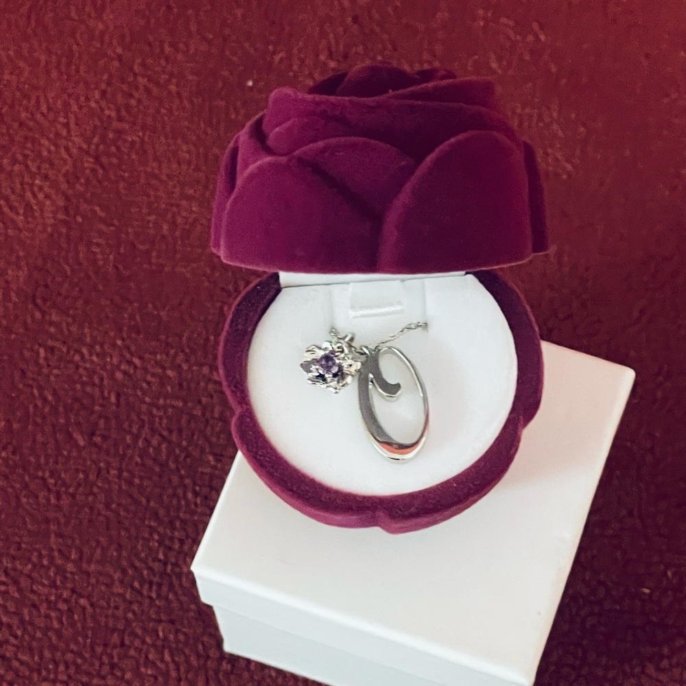 Sterling Silver Custom ‘O’ Necklace with Amethyst Flower